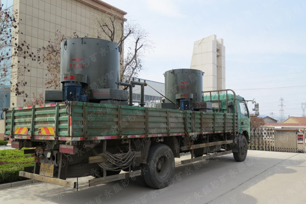 永晨2臺離心機(jī)發(fā)往江西省發(fā)貨現(xiàn)場(圖1) 永晨2臺離心機(jī)發(fā)往江西省發(fā)貨現(xiàn)場(圖1)