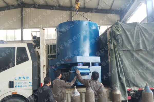 發(fā)往湖南鄭州的60型離心機(jī)(圖1) 發(fā)往湖南鄭州的60型離心機(jī)(圖1)